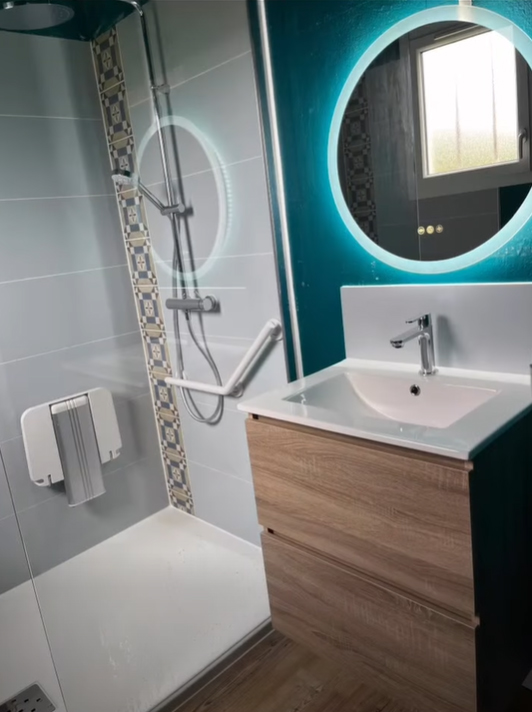 Belin-Béliet : Rénovation d'une salle de bain par J Home Plomberie